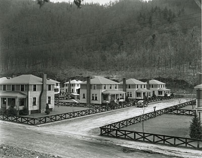 Image Virginia's Coal Town Exhibition