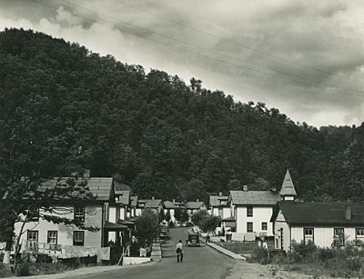 Image Virginia's Coal Town Exhibition