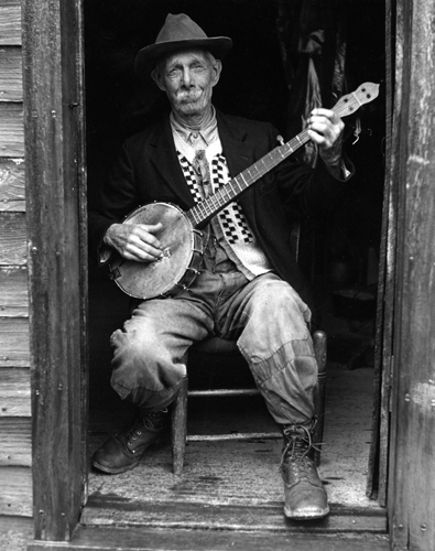 Newton Hylton Playing the Banjo